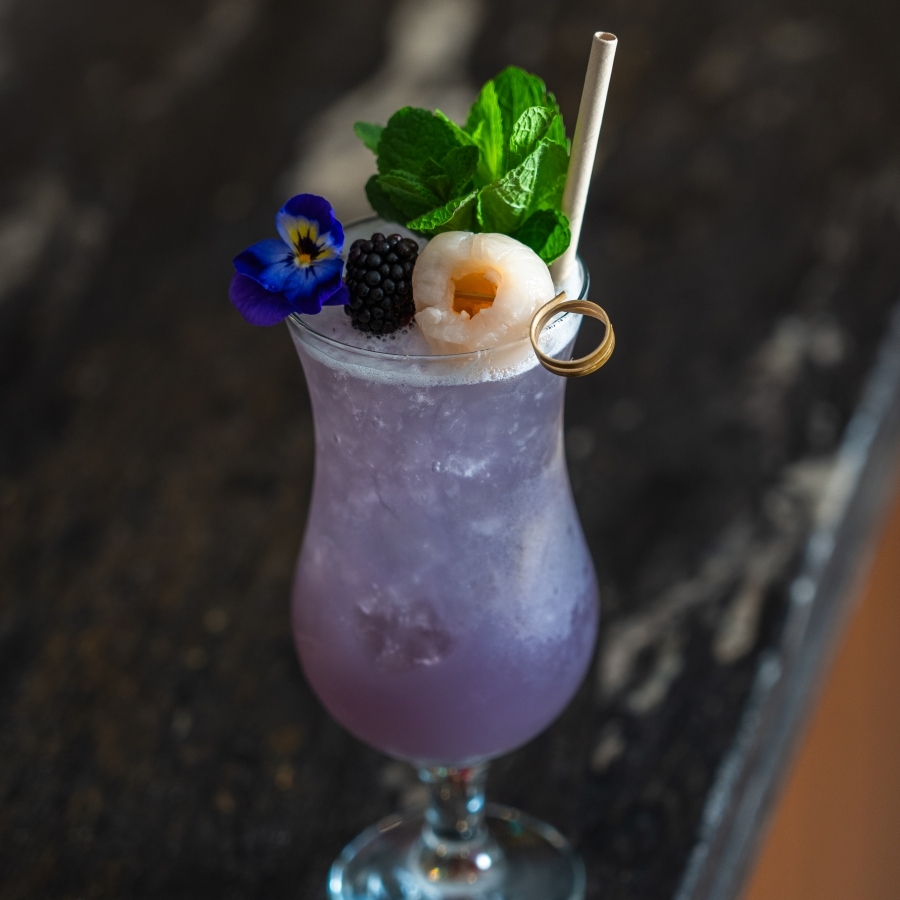 Min Jiang Cocktail Midnight Lotus