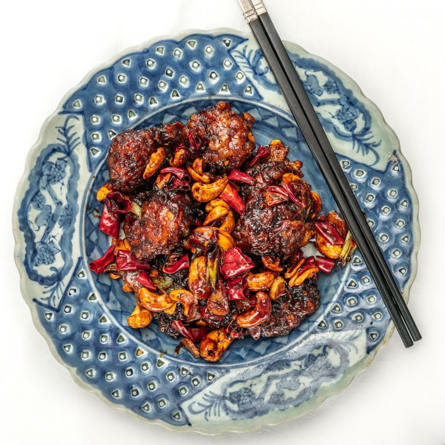 Min Jiang Sauteed Gong Bao Chicken with Cashew Nuts and Sichuan Dried Chilli