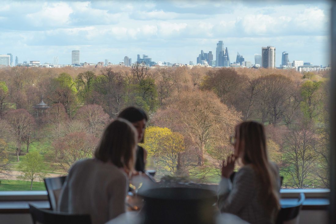 Min Jiang with the view of London skyline